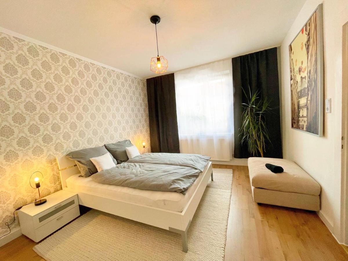 Gemuetliche Und Charmante Ferienwohnung In Der Schoenen Rattenfaengerstadt Hameln Hamelin Bagian luar foto